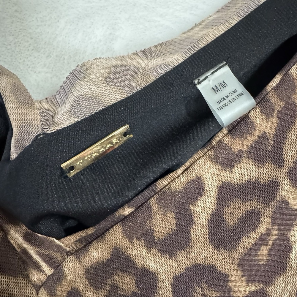 T Tahari Leopard Print Dress Size M V Neck Mesh Knit Sleeveless Flare Asymmetric - Picture 8 of 16